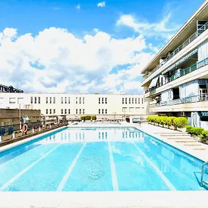  Apartamento Con Balcón Y Piscina